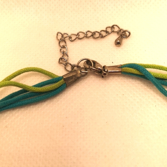 Handmade glass bead necklace - Picture 4 of 4